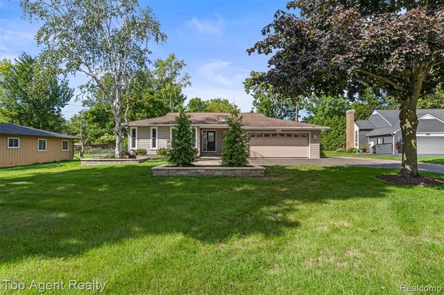 6654 Orion Road, Rochester Hills, MI 48306