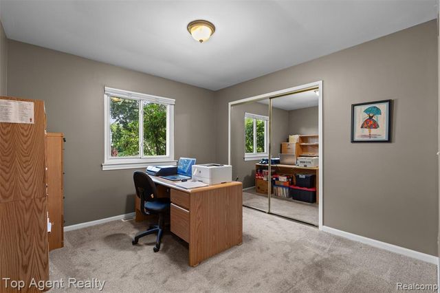 6654 Orion Road, Rochester Hills, MI 48306