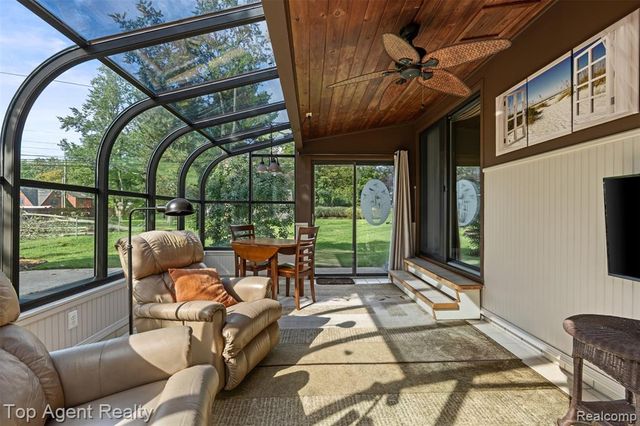 6654 Orion Road, Rochester Hills, MI 48306