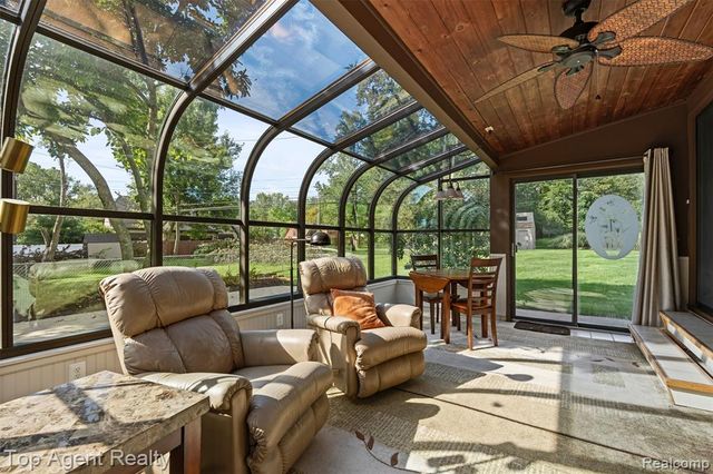 6654 Orion Road, Rochester Hills, MI 48306