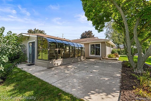 6654 Orion Road, Rochester Hills, MI 48306