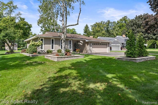 6654 Orion Road, Rochester Hills, MI 48306