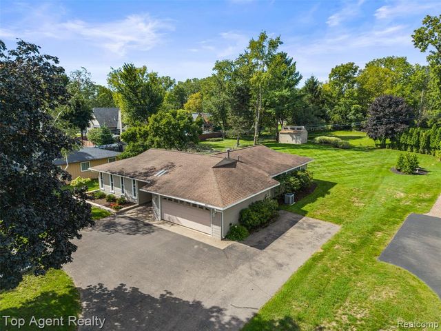 6654 Orion Road, Rochester Hills, MI 48306