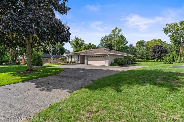 6654 Orion Road, Rochester Hills, MI 48306