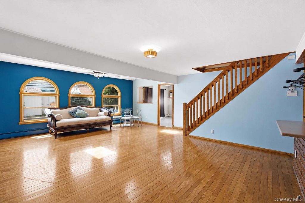 12 Cable Lane, Hicksville, NY 11801 — photo 5