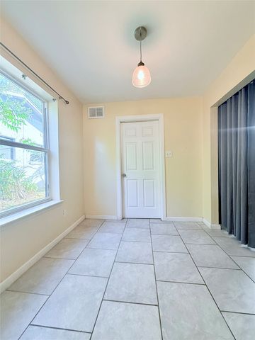 3702 Lindsey Court, Arlington, TX 76015