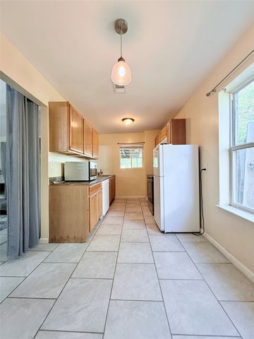 3702 Lindsey Court, Arlington, TX 76015