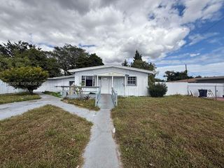 1541 NE 205th Ter, Miami, FL 33179