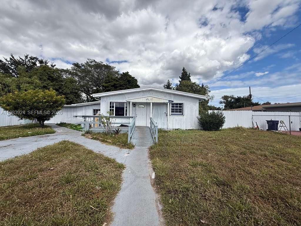 1541 NE 205th Ter, Miami, FL 33179