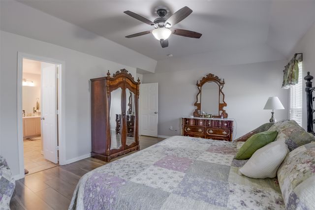 603 Columbia Avenue, Waxahachie, TX 75165