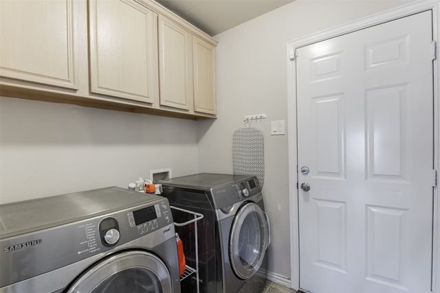 603 Columbia Avenue, Waxahachie, TX 75165