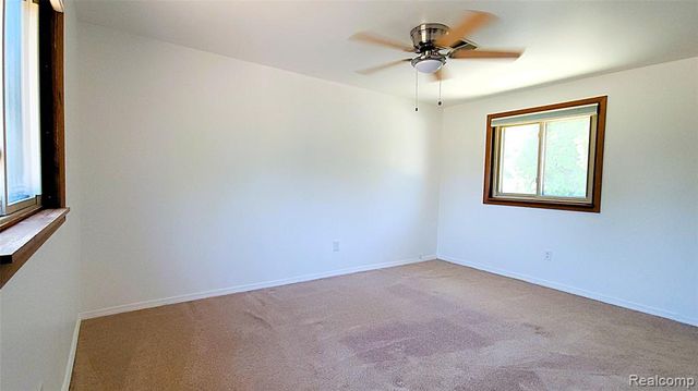 31784 Penn Street, Livonia, MI 48150