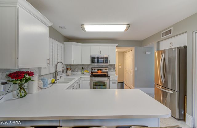 834 S CANCUN Drive, Gilbert, AZ 85233