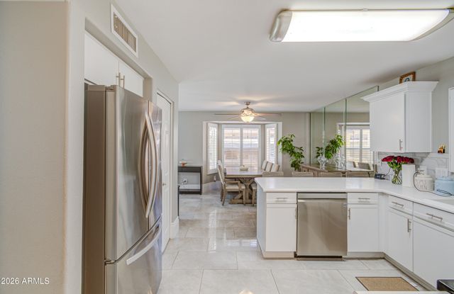 834 S CANCUN Drive, Gilbert, AZ 85233