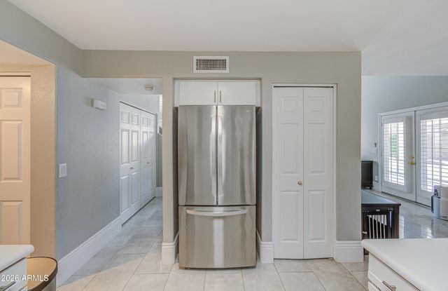 834 S CANCUN Drive, Gilbert, AZ 85233