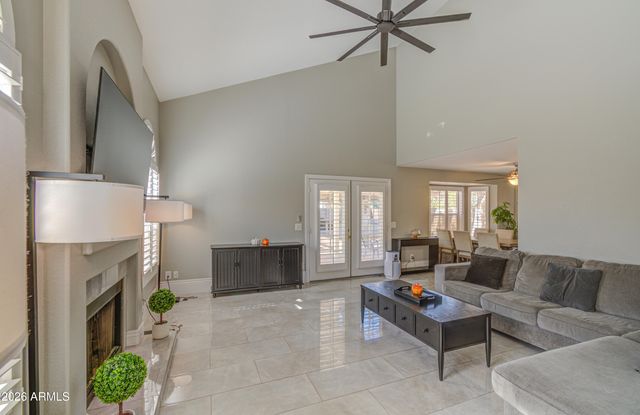 834 S CANCUN Drive, Gilbert, AZ 85233