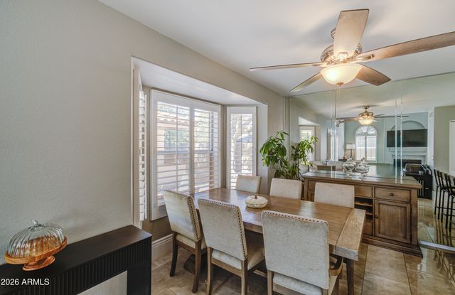 834 S CANCUN Drive, Gilbert, AZ 85233