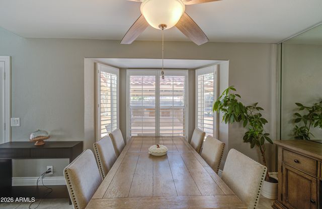 834 S CANCUN Drive, Gilbert, AZ 85233