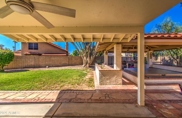 834 S CANCUN Drive, Gilbert, AZ 85233