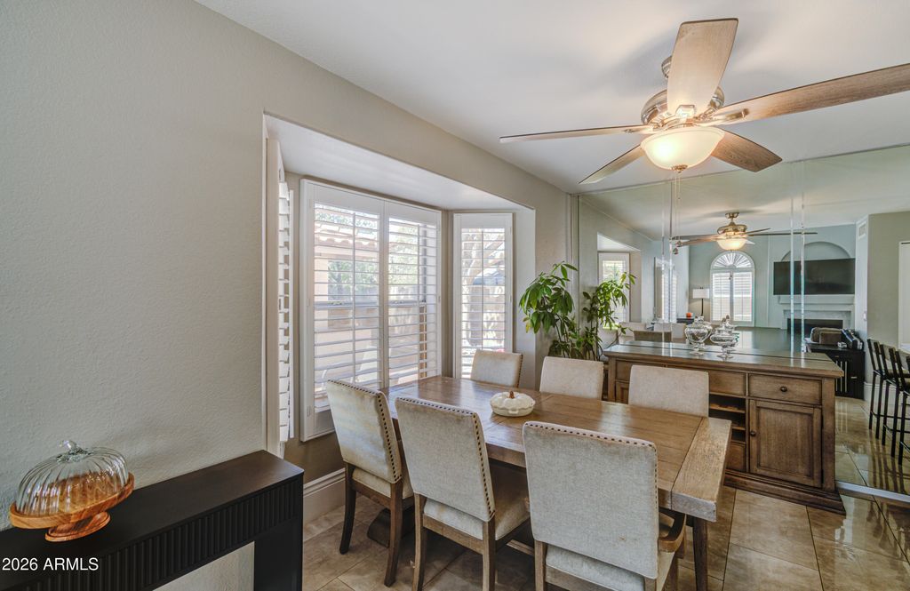 834 S CANCUN Drive, Gilbert, AZ 85233 — photo 2