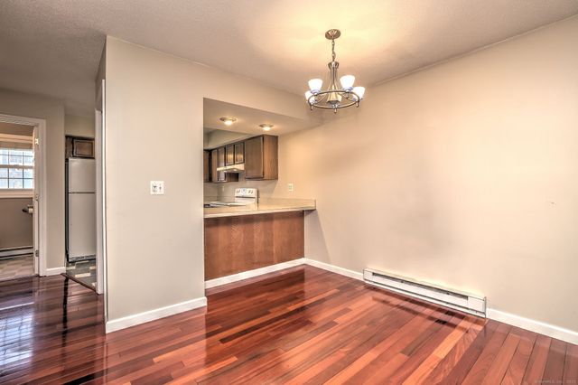 50 Pierce Street APT 27, Plainville, CT 06062