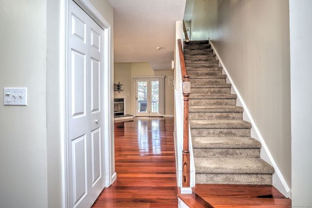 50 Pierce Street APT 27, Plainville, CT 06062