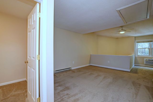 50 Pierce Street APT 27, Plainville, CT 06062