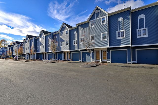 50 Pierce Street APT 27, Plainville, CT 06062