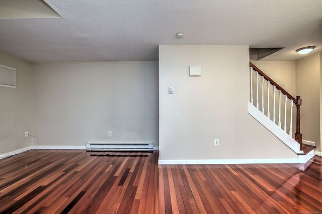 50 Pierce Street APT 27, Plainville, CT 06062