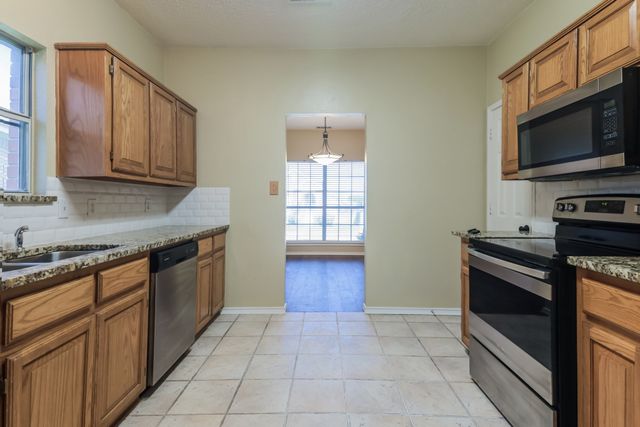 4108 Creekmeadow Drive, Carrollton, TX 75010