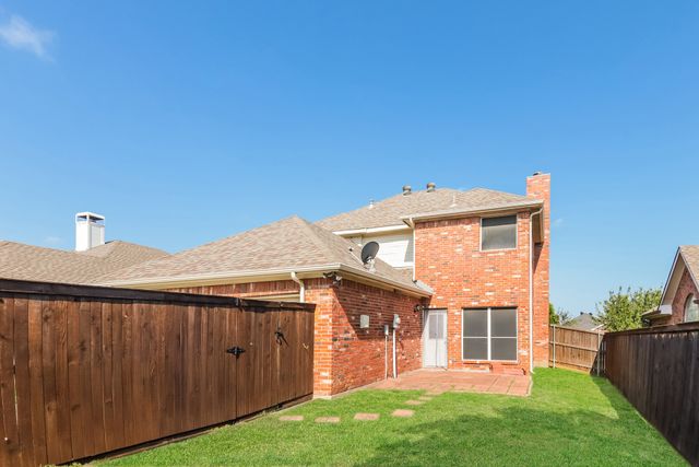 4108 Creekmeadow Drive, Carrollton, TX 75010