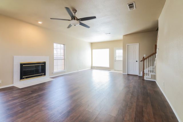 4108 Creekmeadow Drive, Carrollton, TX 75010
