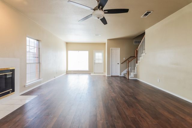 4108 Creekmeadow Drive, Carrollton, TX 75010