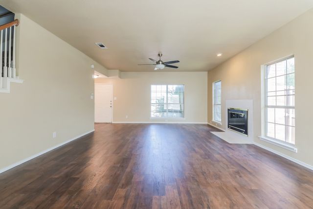 4108 Creekmeadow Drive, Carrollton, TX 75010