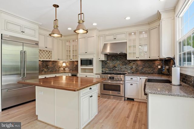 1567 COMANCHE RD, Arnold, MD 21012