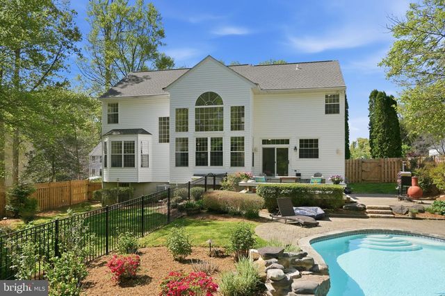 1567 COMANCHE RD, Arnold, MD 21012