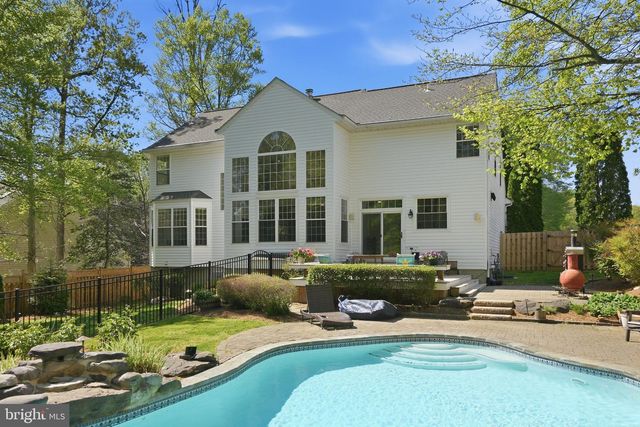 1567 COMANCHE RD, Arnold, MD 21012