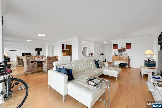 1530 Palisade Avenue 23S, Fort Lee, NJ 07024