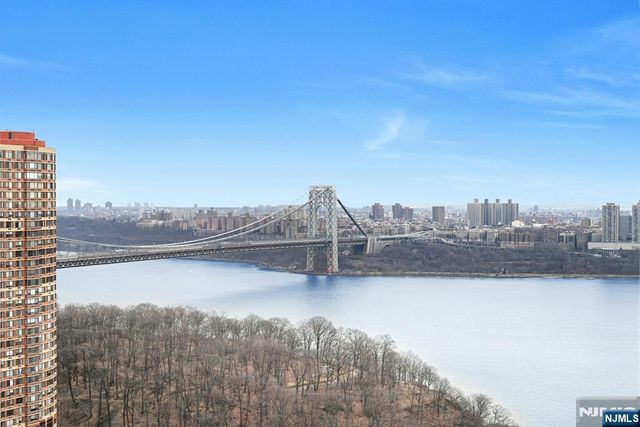 1530 Palisade Avenue 23S, Fort Lee, NJ 07024