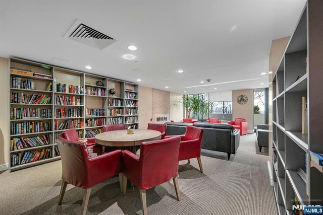 1530 Palisade Avenue 23S, Fort Lee, NJ 07024