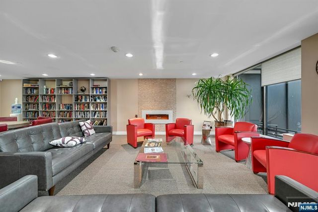 1530 Palisade Avenue 23S, Fort Lee, NJ 07024