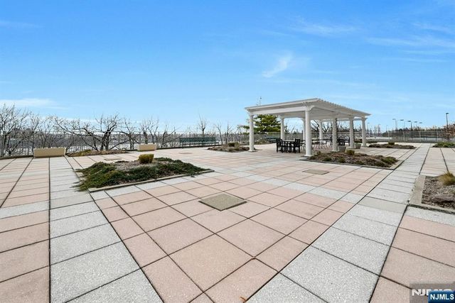 1530 Palisade Avenue 23S, Fort Lee, NJ 07024