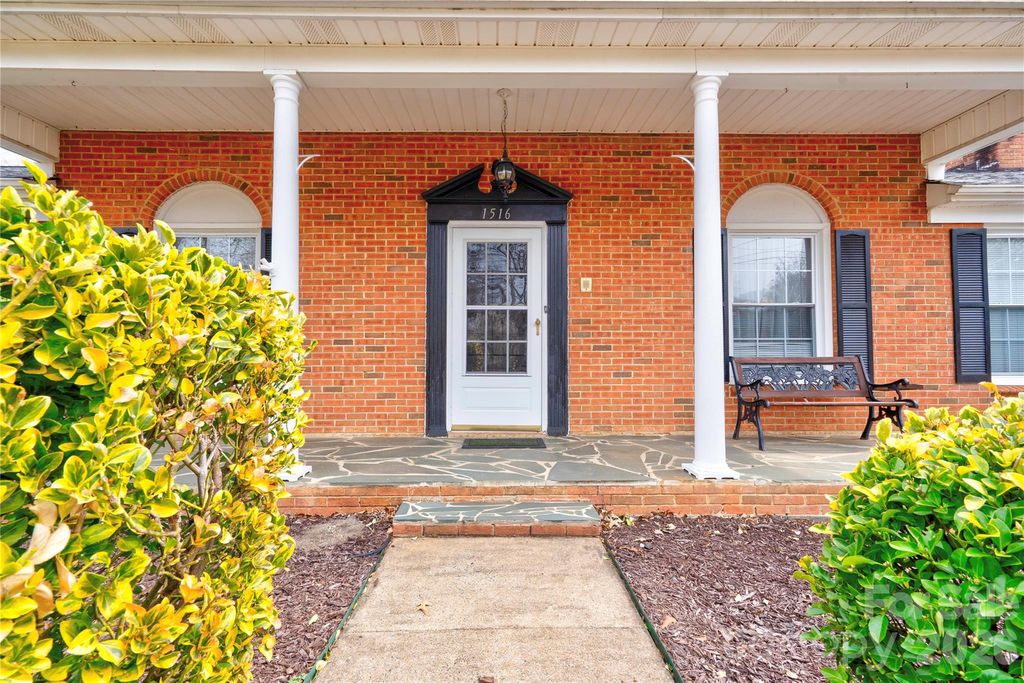 1516 Marlwood Drive, Shelby, NC 28150
