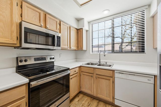 11515 N 91st Street Unit 152, Scottsdale, AZ 85260