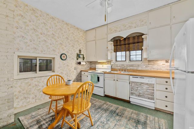 1637 Short Street, Fort Wayne, IN 46808