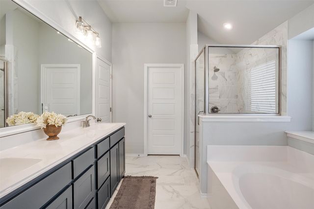 6829 Canyon Rock, Benbrook, TX 76126