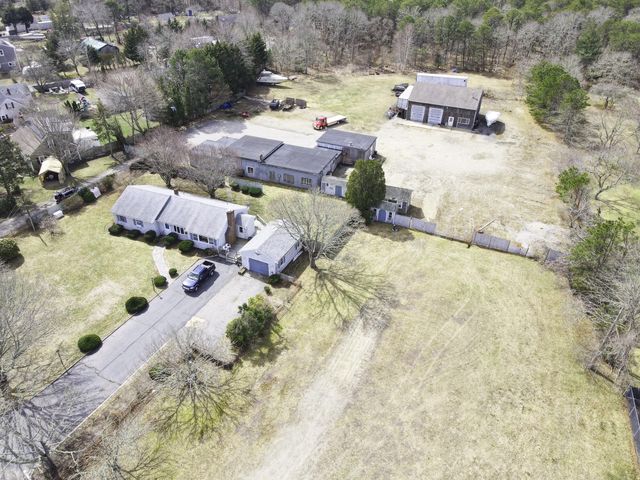 108 Trotting Park Road, Falmouth, MA 02540