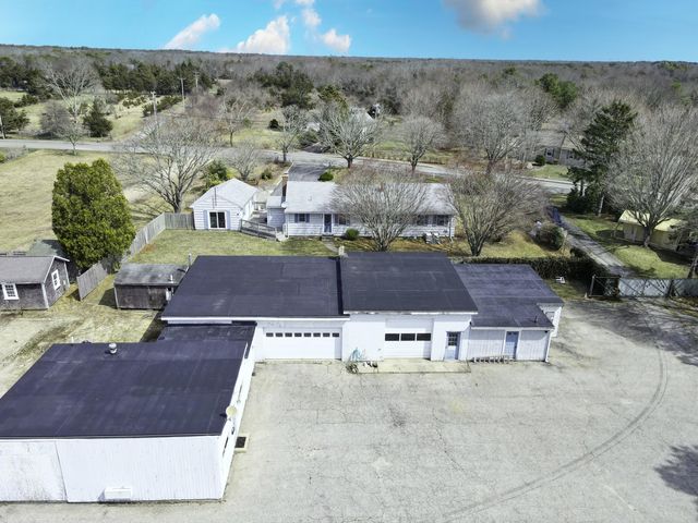 108 Trotting Park Road, Falmouth, MA 02540