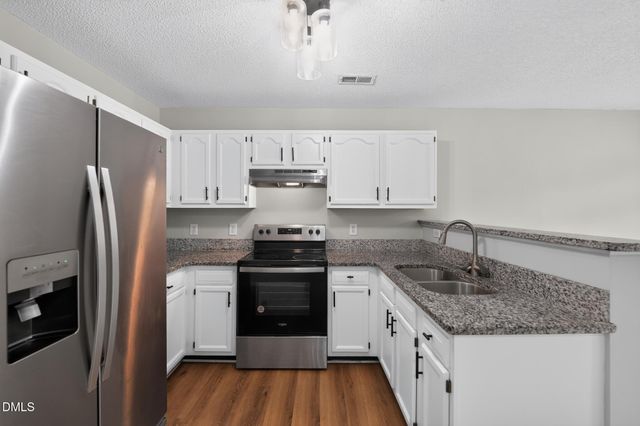904 Rauhut Street, Burlington, NC 27217