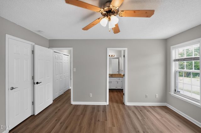 904 Rauhut Street, Burlington, NC 27217